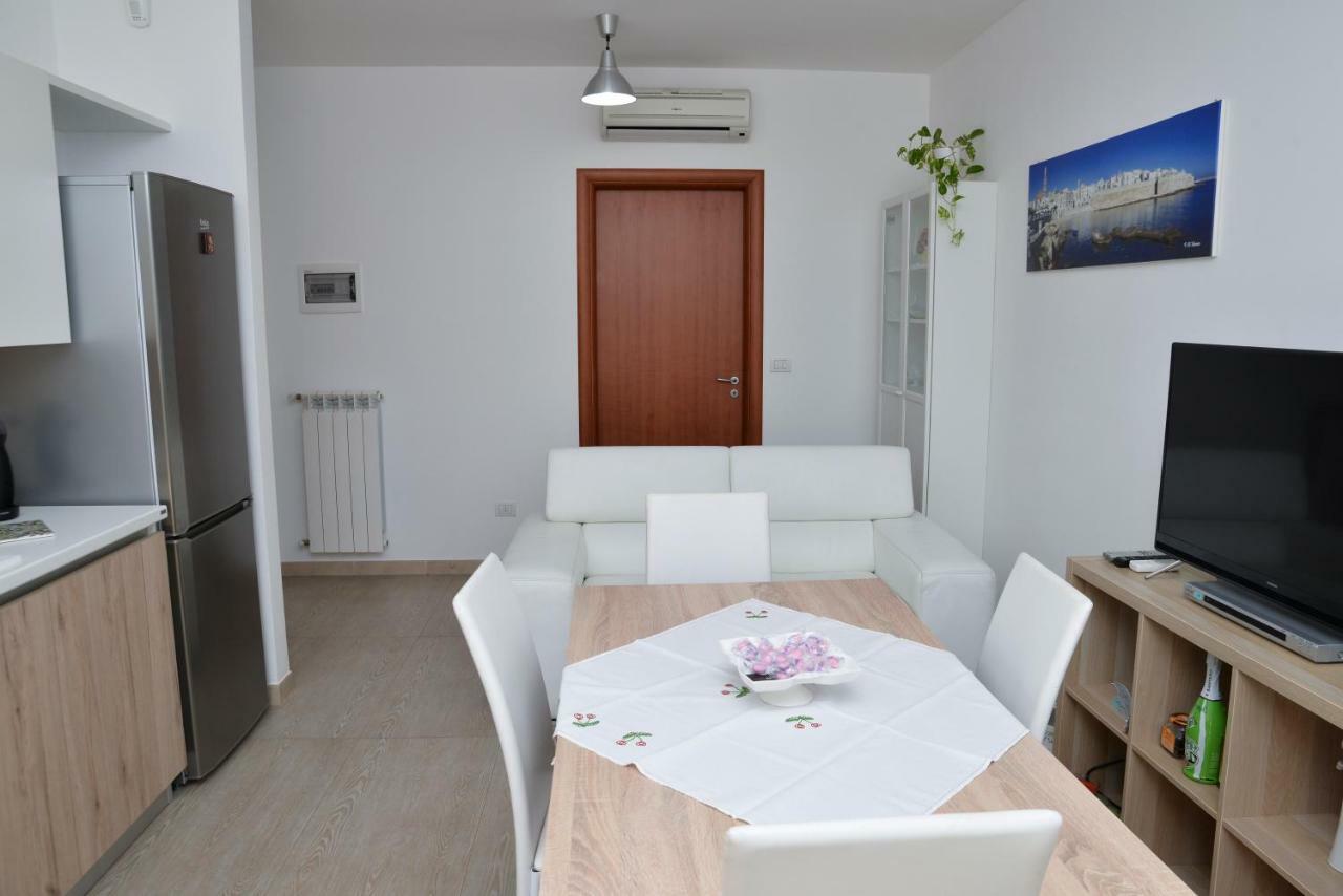 Bed and Breakfast Casa Roberta Монополи Экстерьер фото